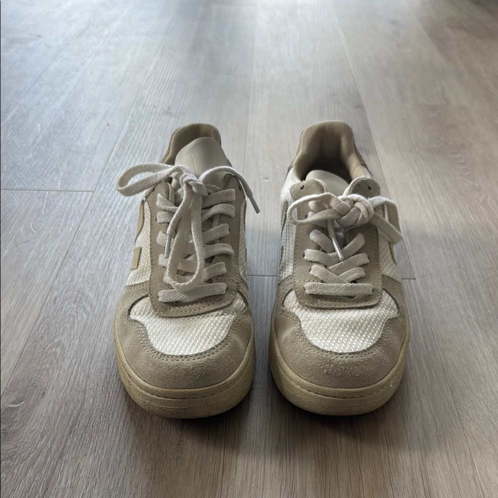 Veja V10 B-Mesh Sneakers in White Natural